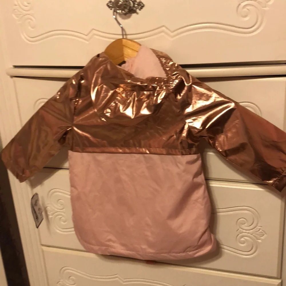 🐳Oshkosh Bgosh NWT size18M Rain Jacket ☔️